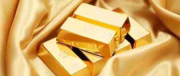 中国或已在做摊牌部署，抛售1809亿美债后，央行确认大量买入黄金