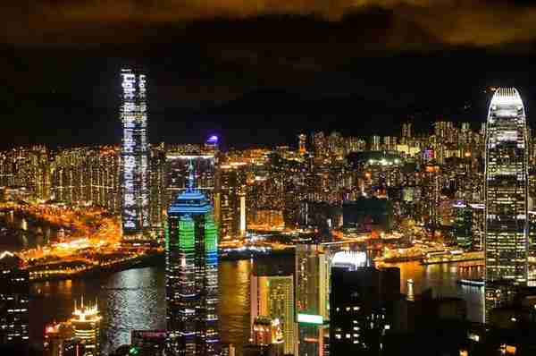 中央全力支持上海！对香港启发重大，加速融入大湾区成最迫切抉择