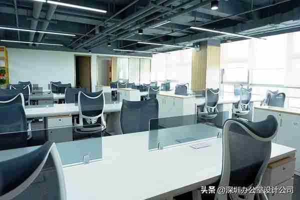 深圳南山办公室装修 _ 办公室效果图设计 _ 刚柔并济展现独特办公空间